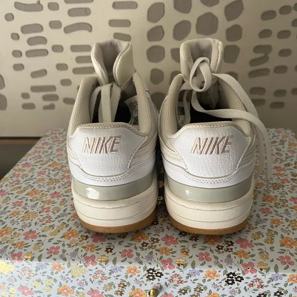 Nike Women's Sneakers - White and Tan - Picture 7 of 10